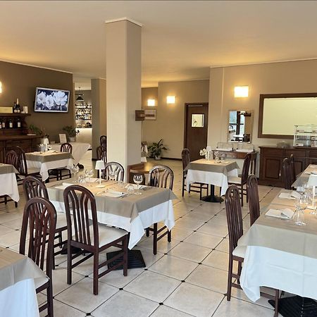 Hotel Villa Liberty Pontecurone Екстериор снимка