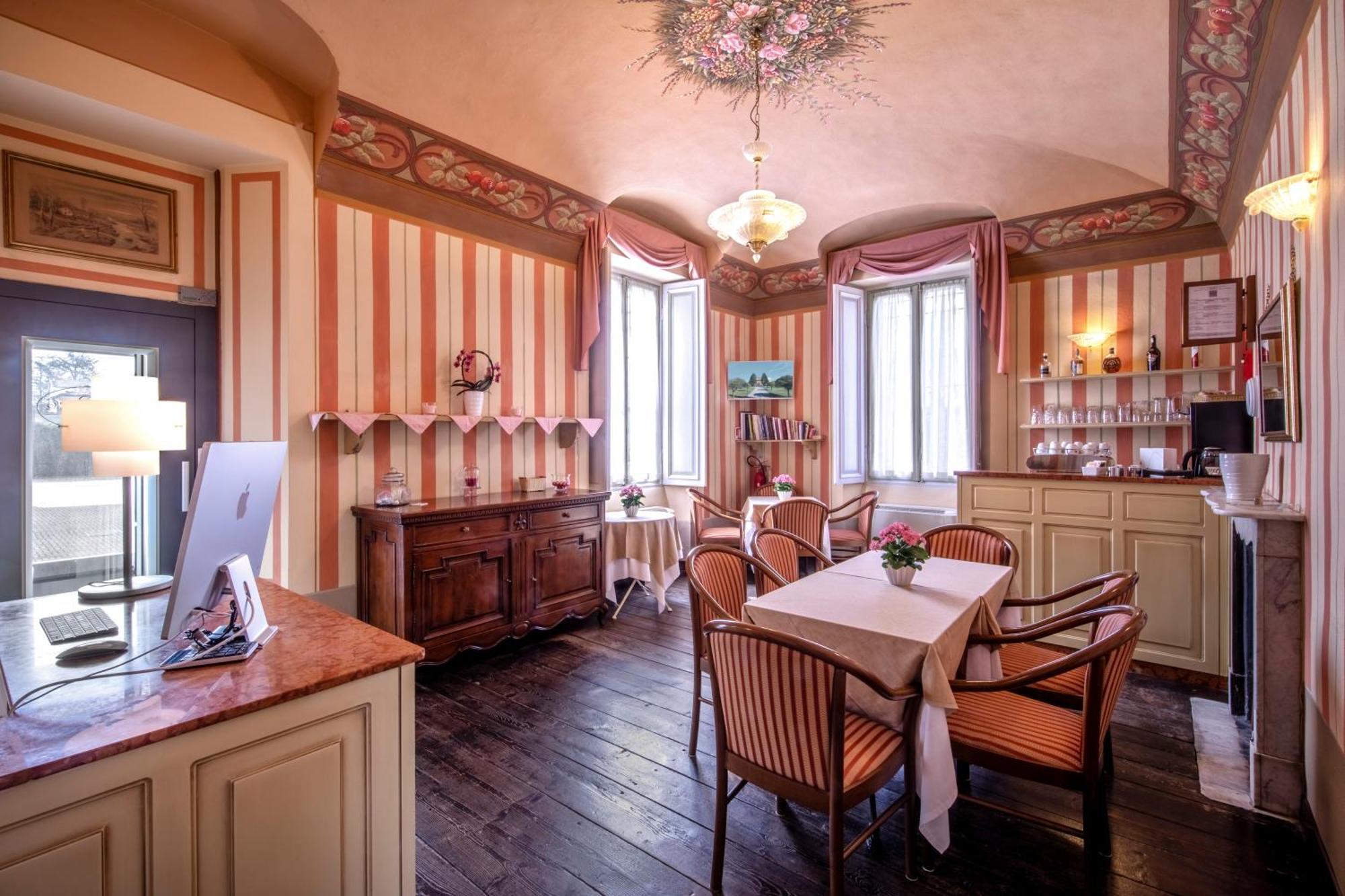 Hotel Villa Liberty Pontecurone Екстериор снимка