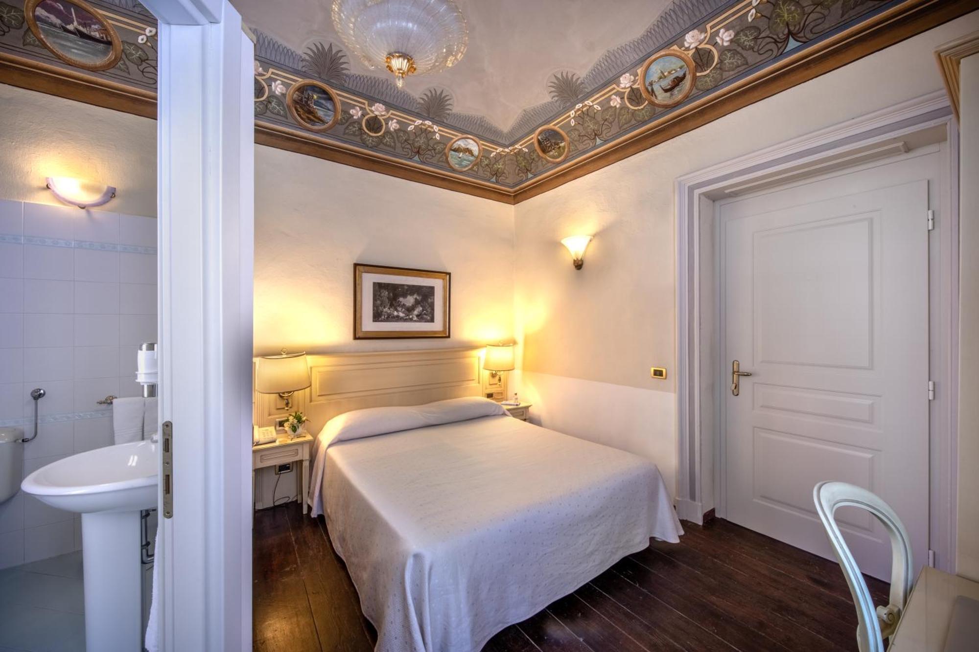 Hotel Villa Liberty Pontecurone Екстериор снимка