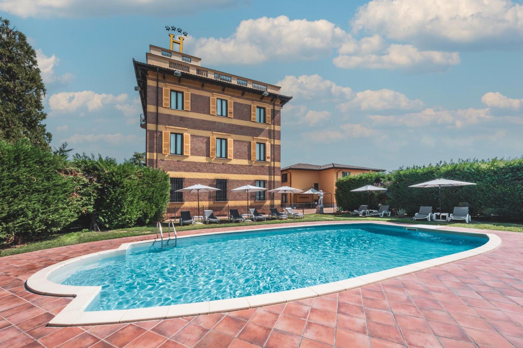 Hotel Villa Liberty Pontecurone Екстериор снимка
