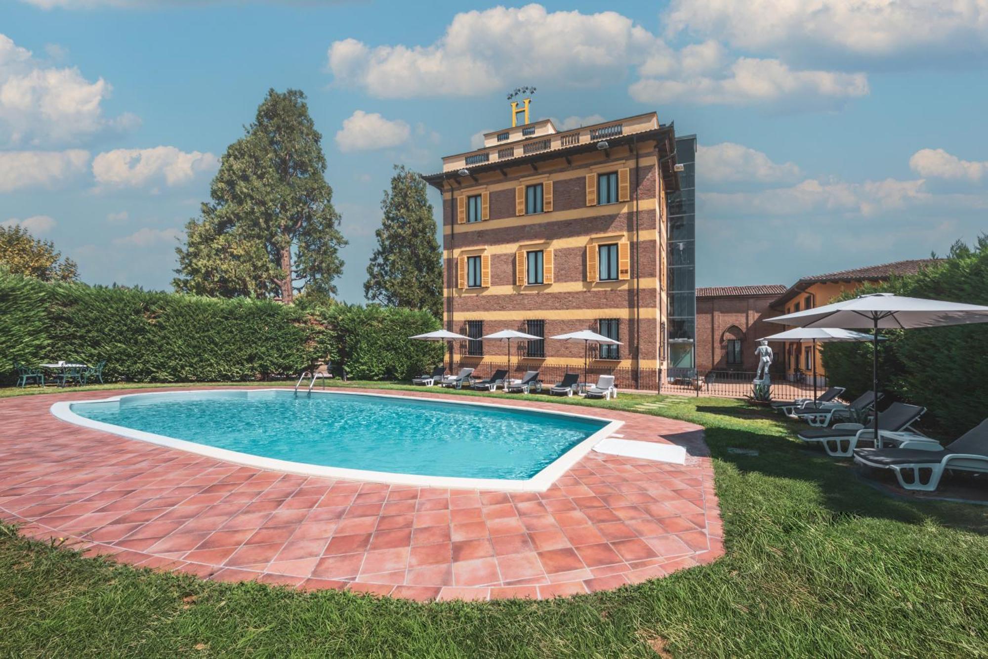 Hotel Villa Liberty Pontecurone Екстериор снимка